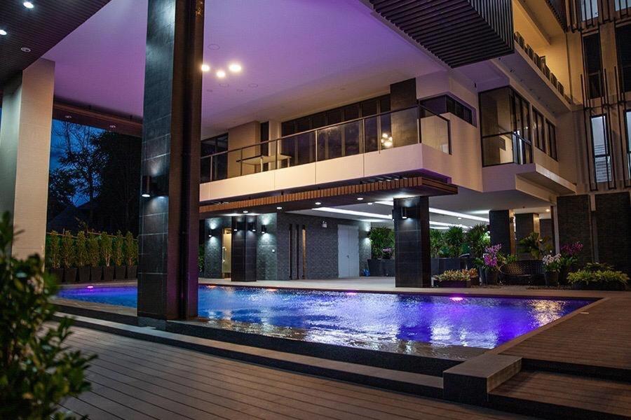 Beachfront Executive Studio Mae Phim Rayong Extérieur photo
