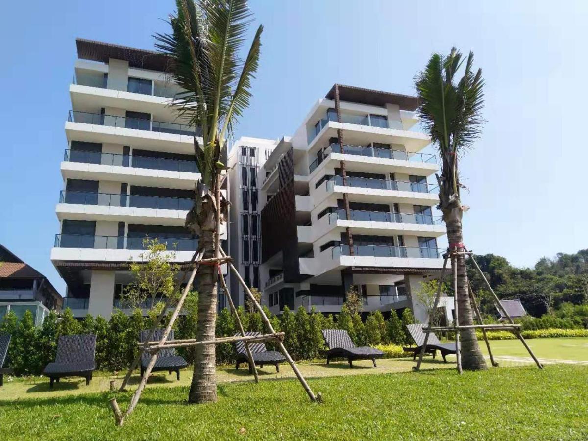 Beachfront Executive Studio Mae Phim Rayong Extérieur photo
