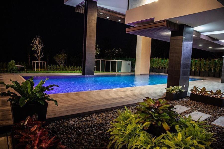Beachfront Executive Studio Mae Phim Rayong Extérieur photo
