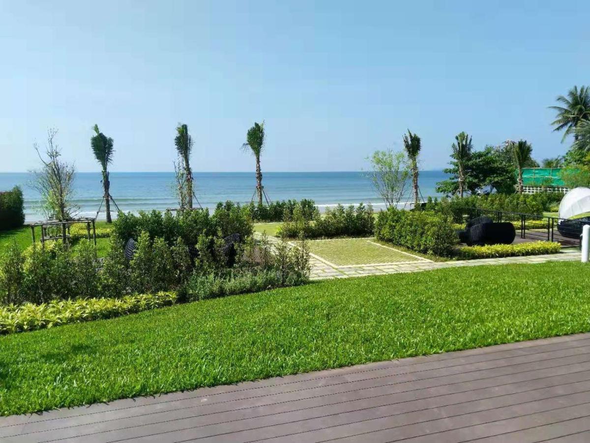 Beachfront Executive Studio Mae Phim Rayong Extérieur photo